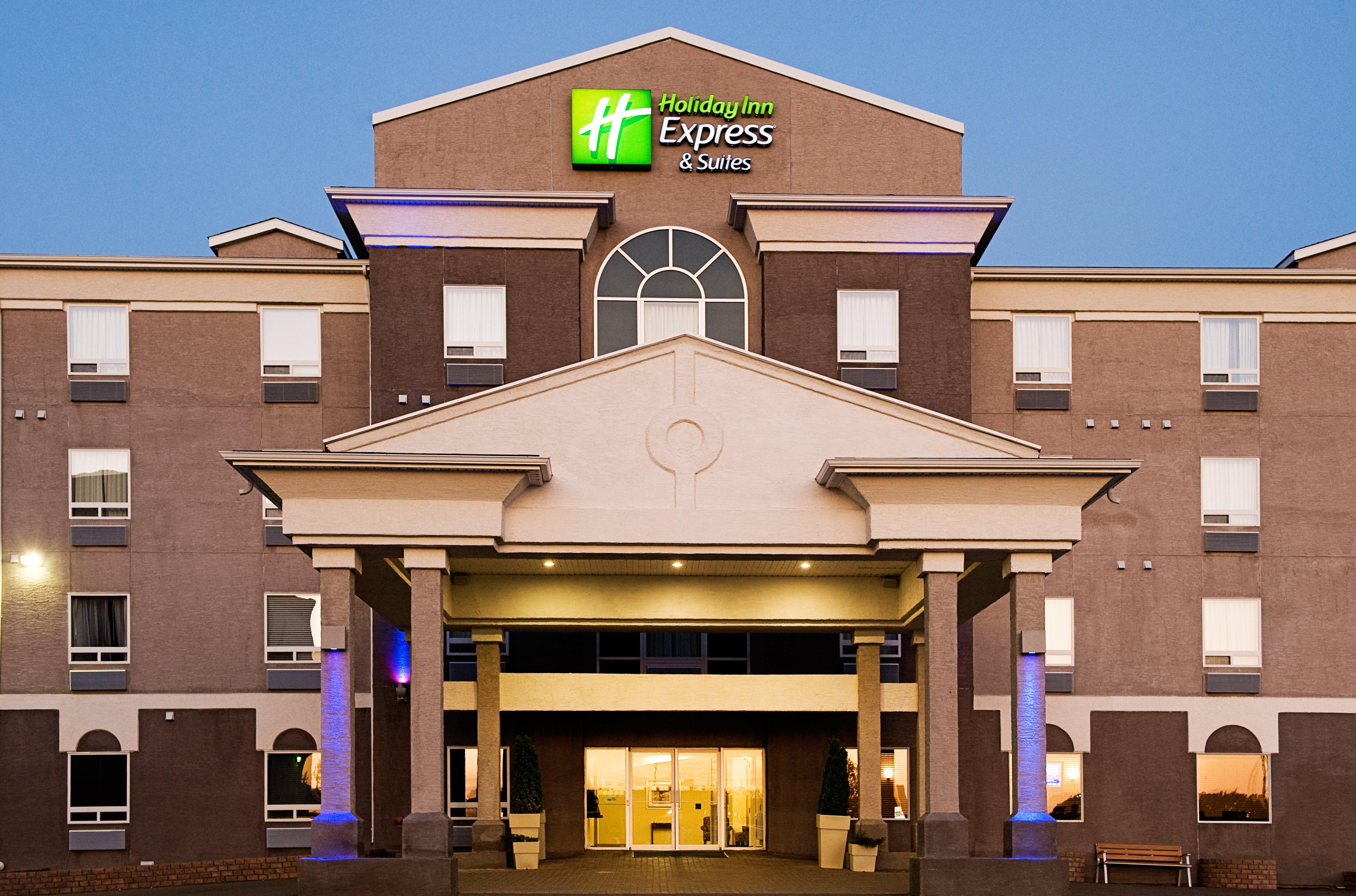 Holiday Inn Express & Suites-Regina-South By Ihg Exterior photo