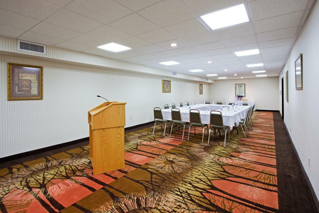 Holiday Inn Express & Suites-Regina-South By Ihg Exterior photo